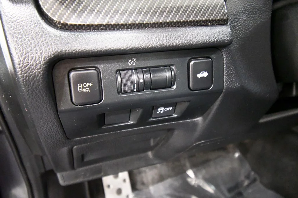 Used 2020 Gray Subaru Limited image 19
