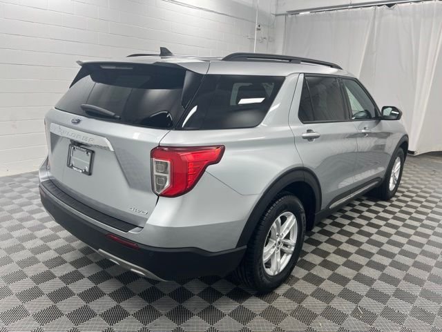 2023 Ford Explorer XLT 4WD's photo