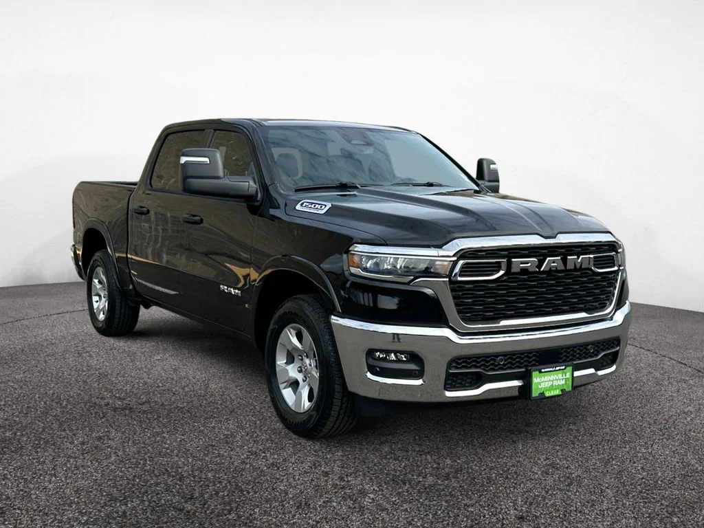 New 2026 Diamond Black Crystal Pearl-Coat Exterior Paint RAM Big Horn/Lone Star image 7