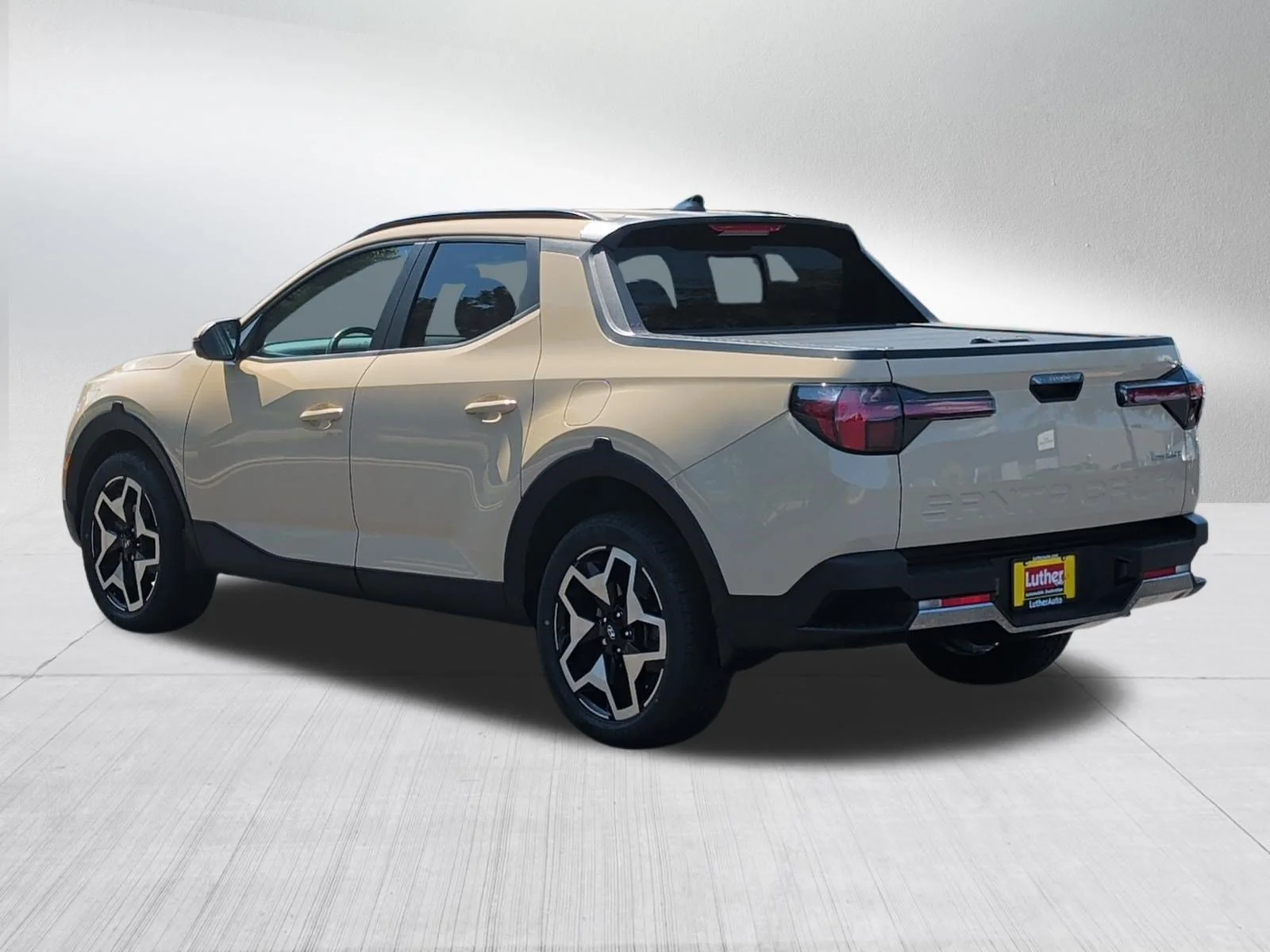 Used 2022 Mojave Sand Hyundai Limited image 5