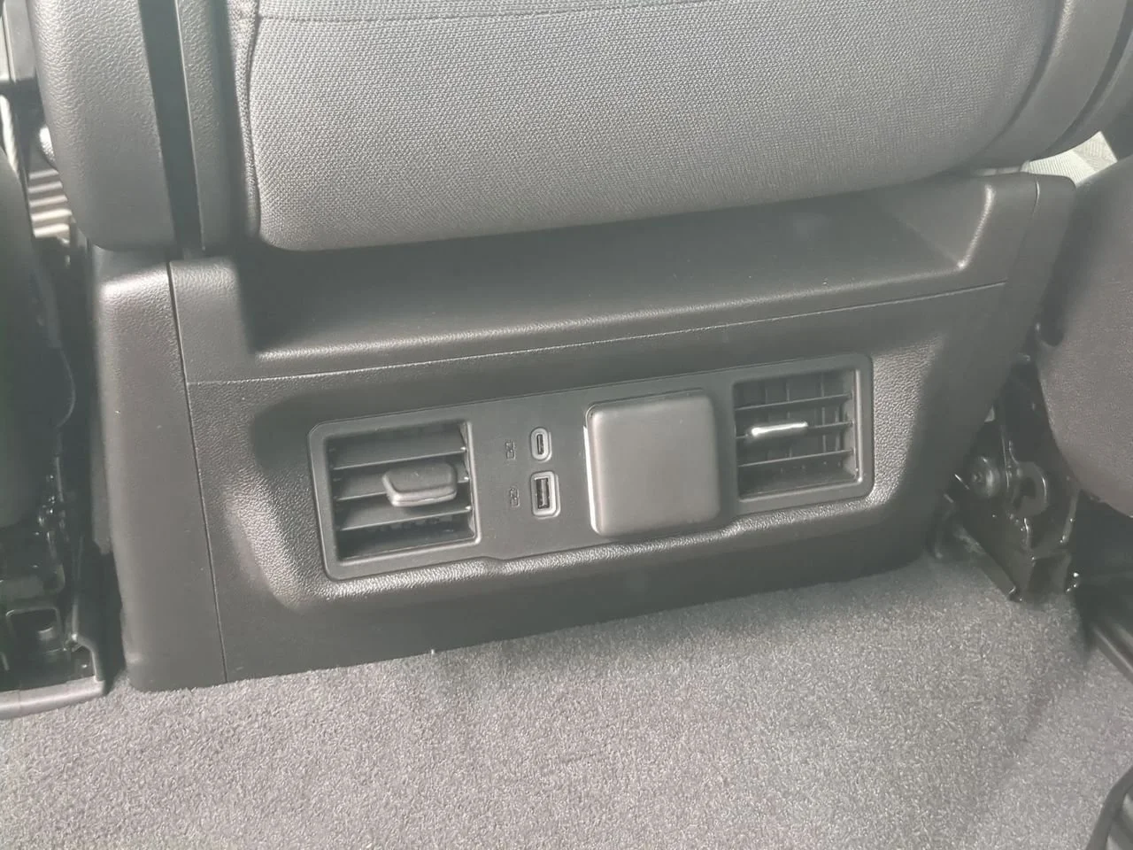 New 2026 Summit White GMC SLE image 21