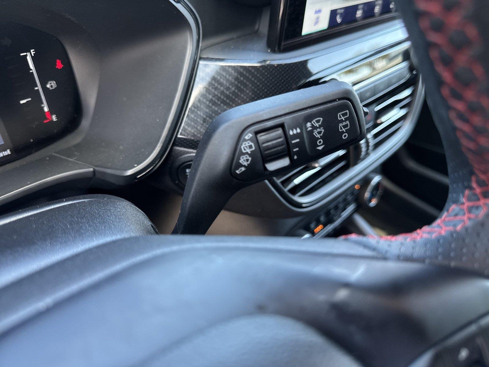 Used 2025 Agate Black Ford ST-Line image 18