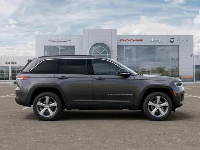 New 2026 Baltic Gray Metallic Clear-Coat Exterior Paint Jeep Limited image 99