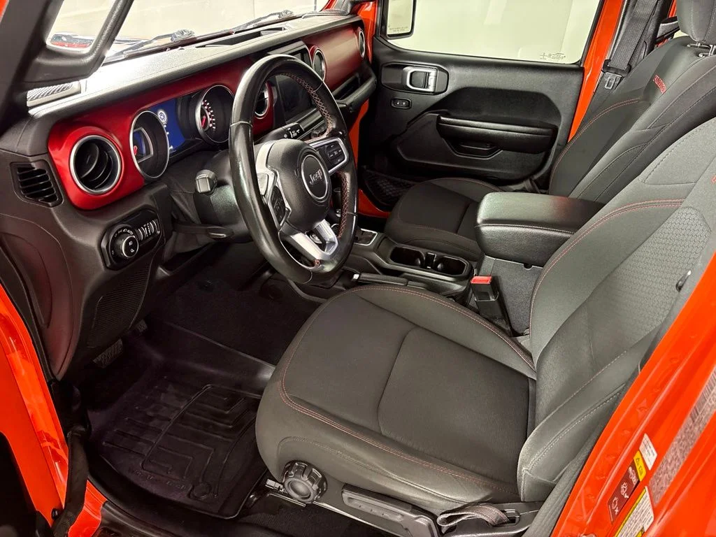 Used 2020 Orange Jeep Rubicon image 31