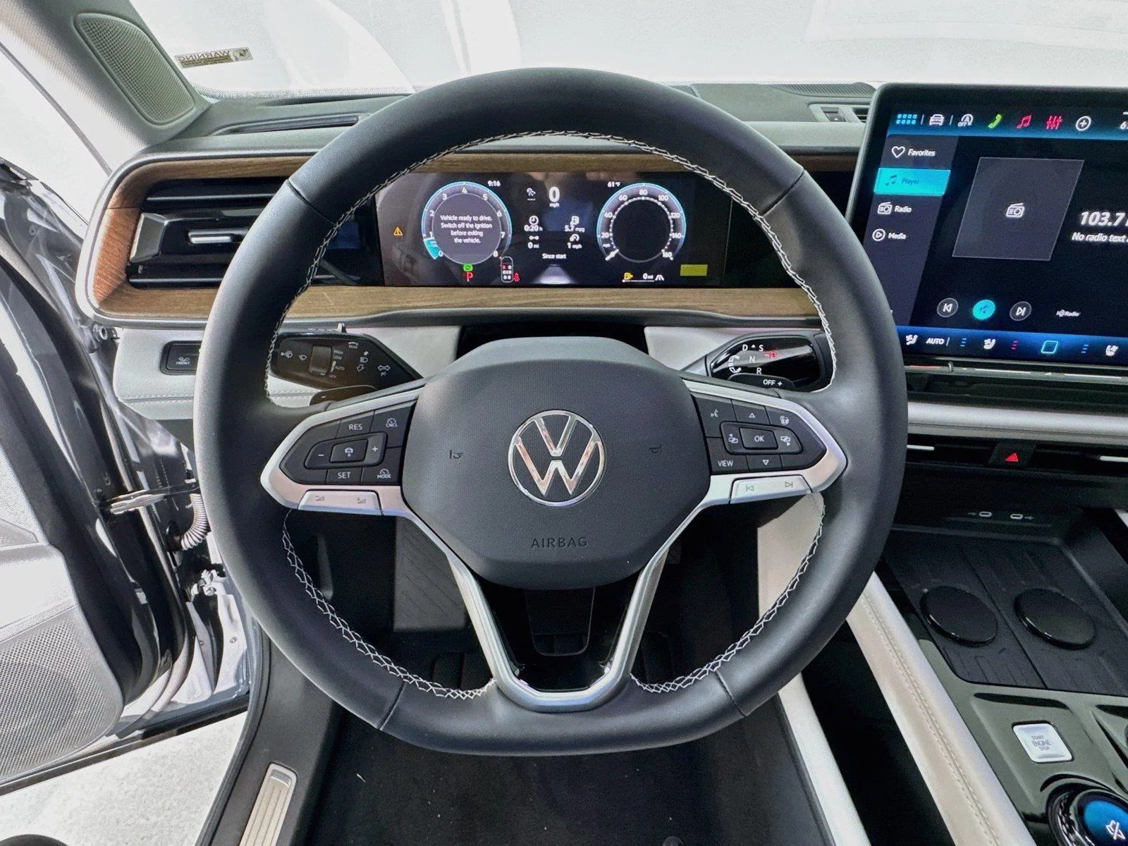 New 2027 Pure Gray Volkswagen SE w/Technology image 11