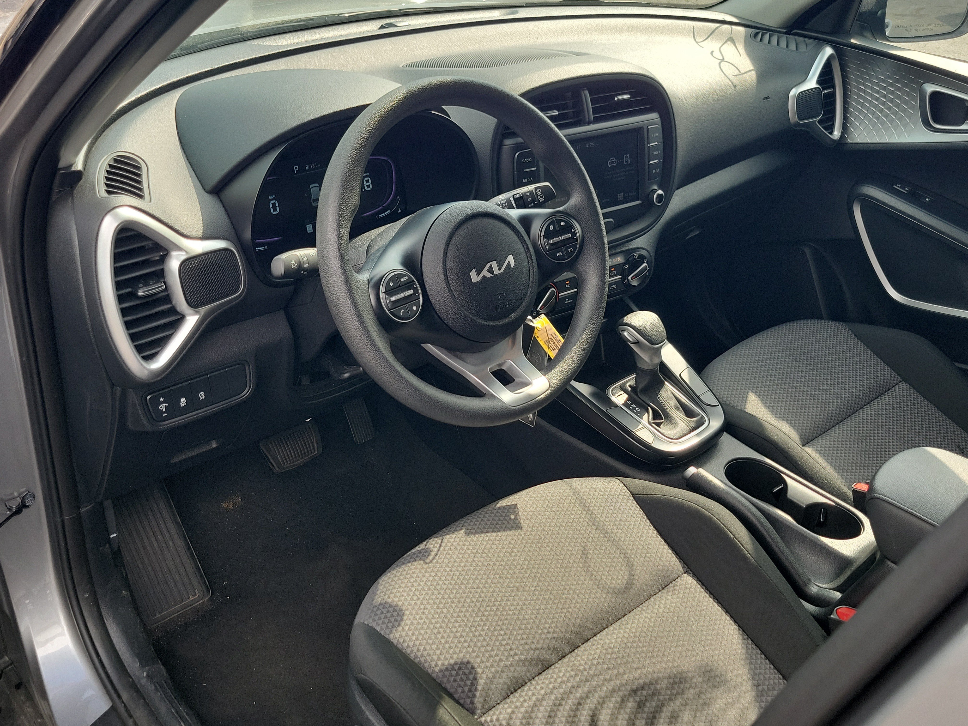 Used 2025 Gray Kia  image 13