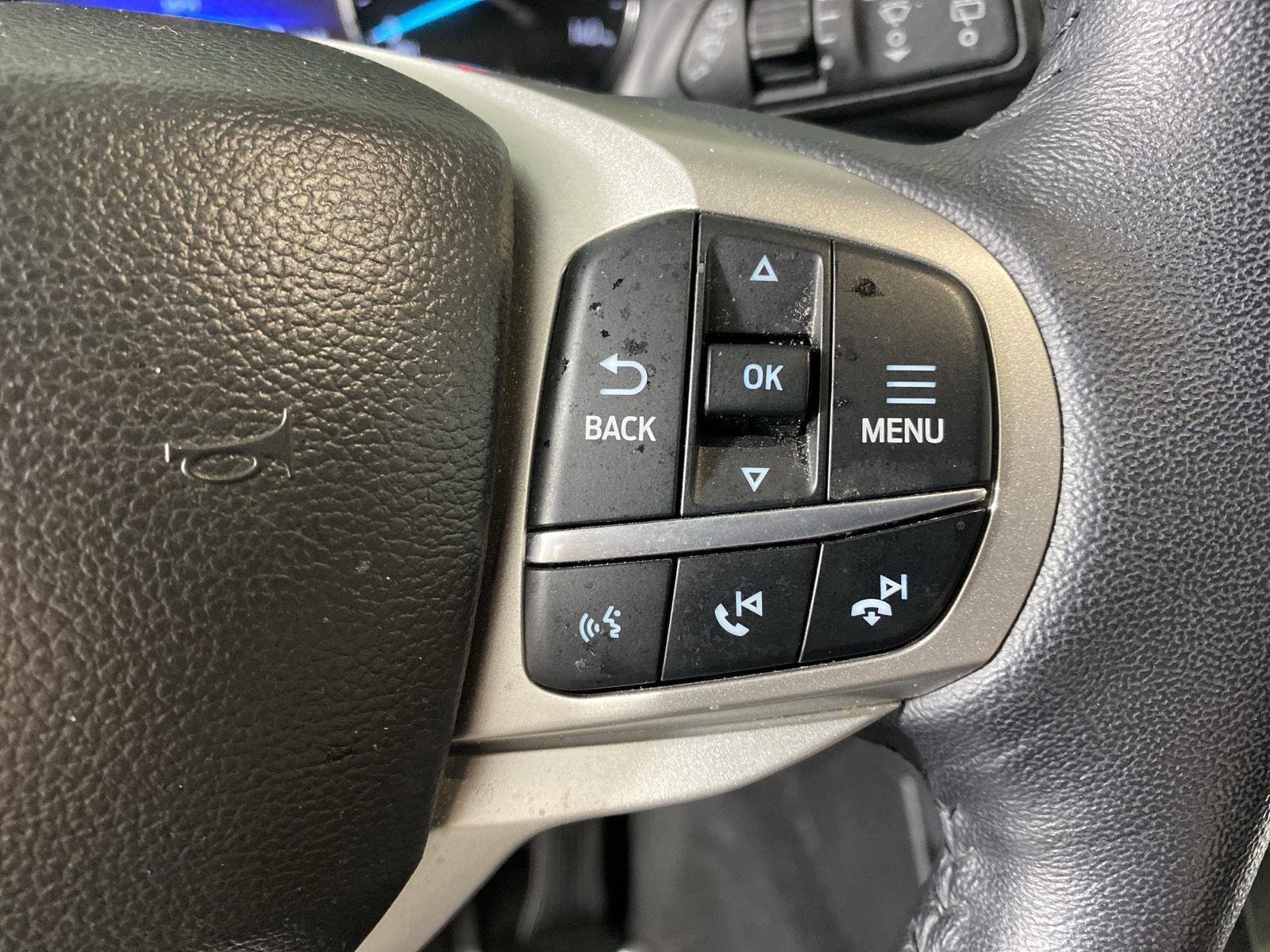 Used 2023 Iconic Silver Ford XLT image 16