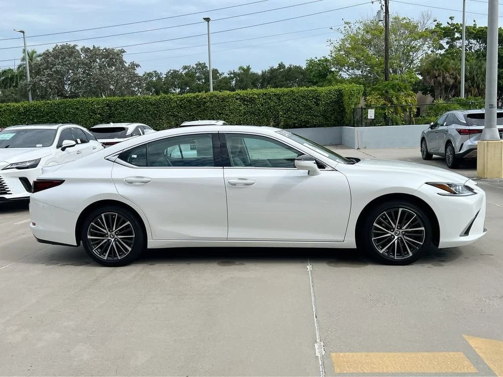Certified Used 2024 EMINENT WHITE PEARL Lexus 350 image 8