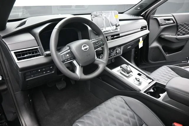 New 2026 Black Nissan Platinum image 35