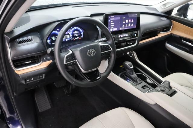 Certified Used 2025 Blueprint Toyota Limited 2.4T image 13