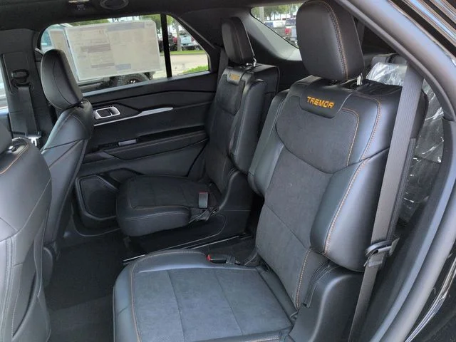 New 2026 Agate Black Metallic Ford Tremor® image 14