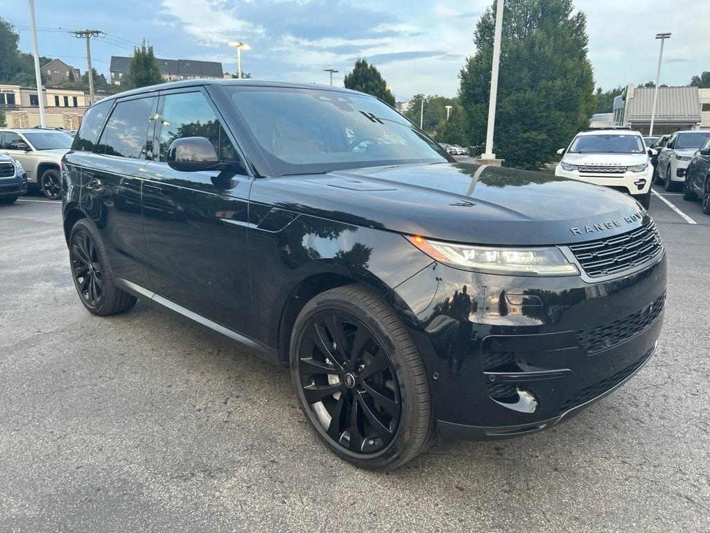 Certified Used 2025 Santorini Black Metallic Land Rover SE image 6