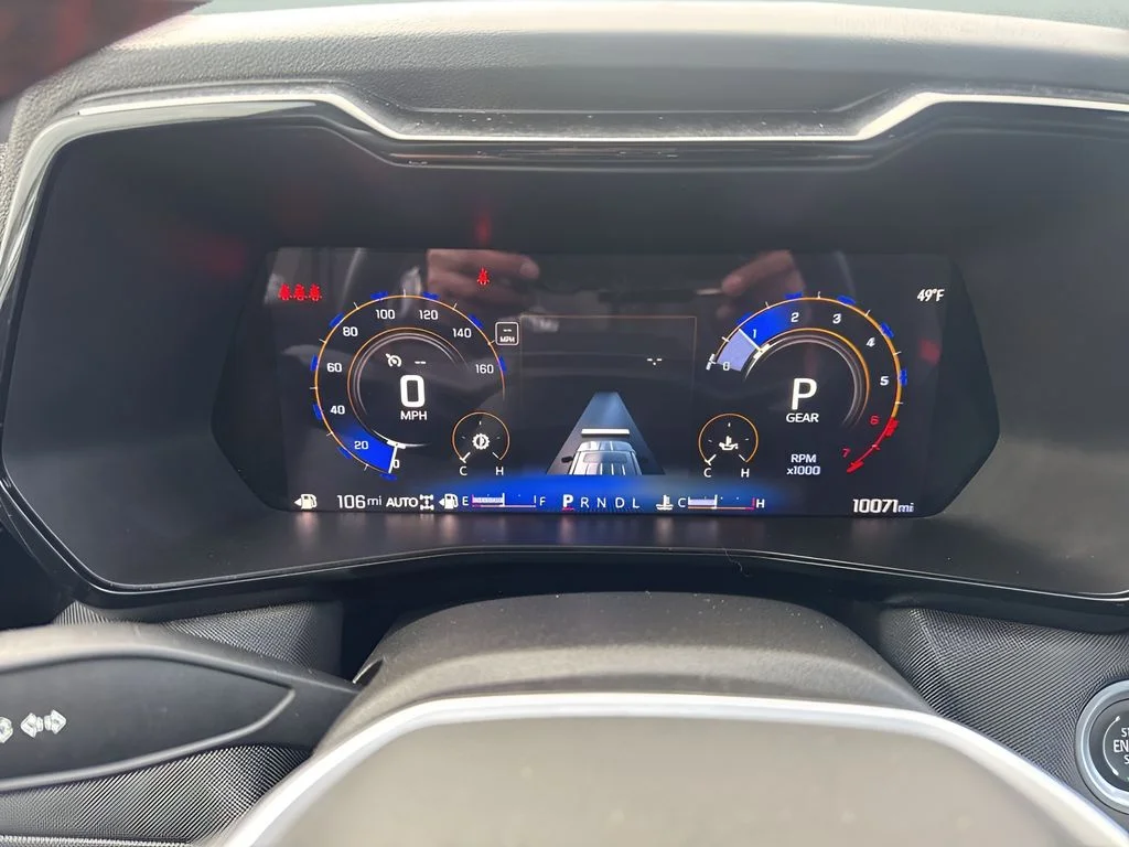 Used 2024 White Chevrolet Z71 image 23