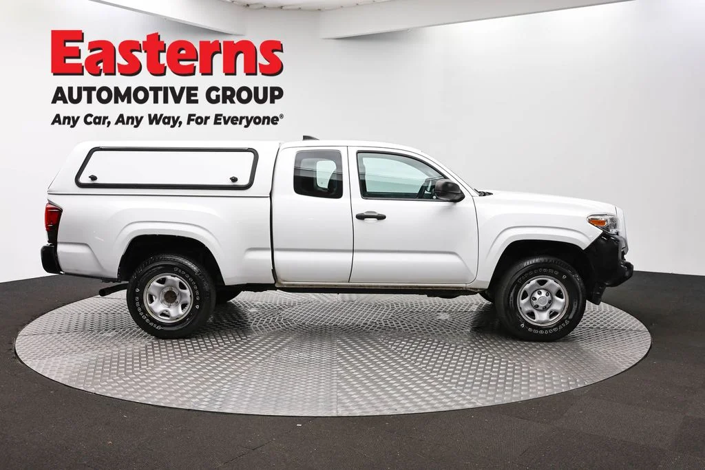 Used 2018 White Toyota SR image 4