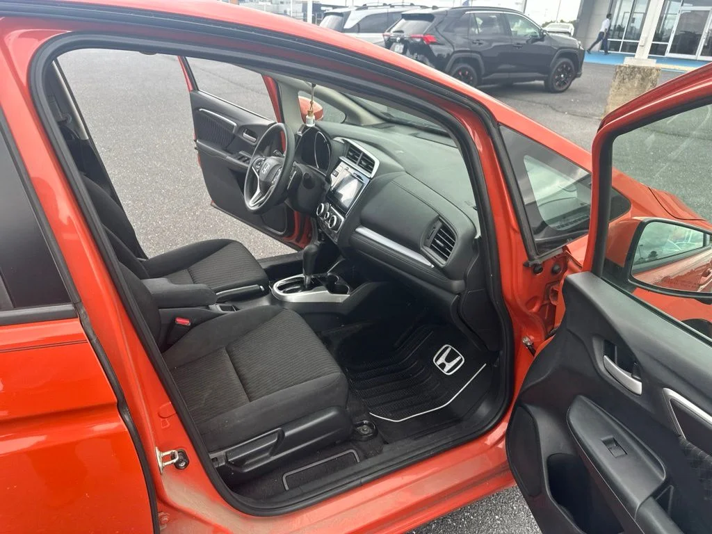 Used 2018 Orange Fury Honda EX image 15