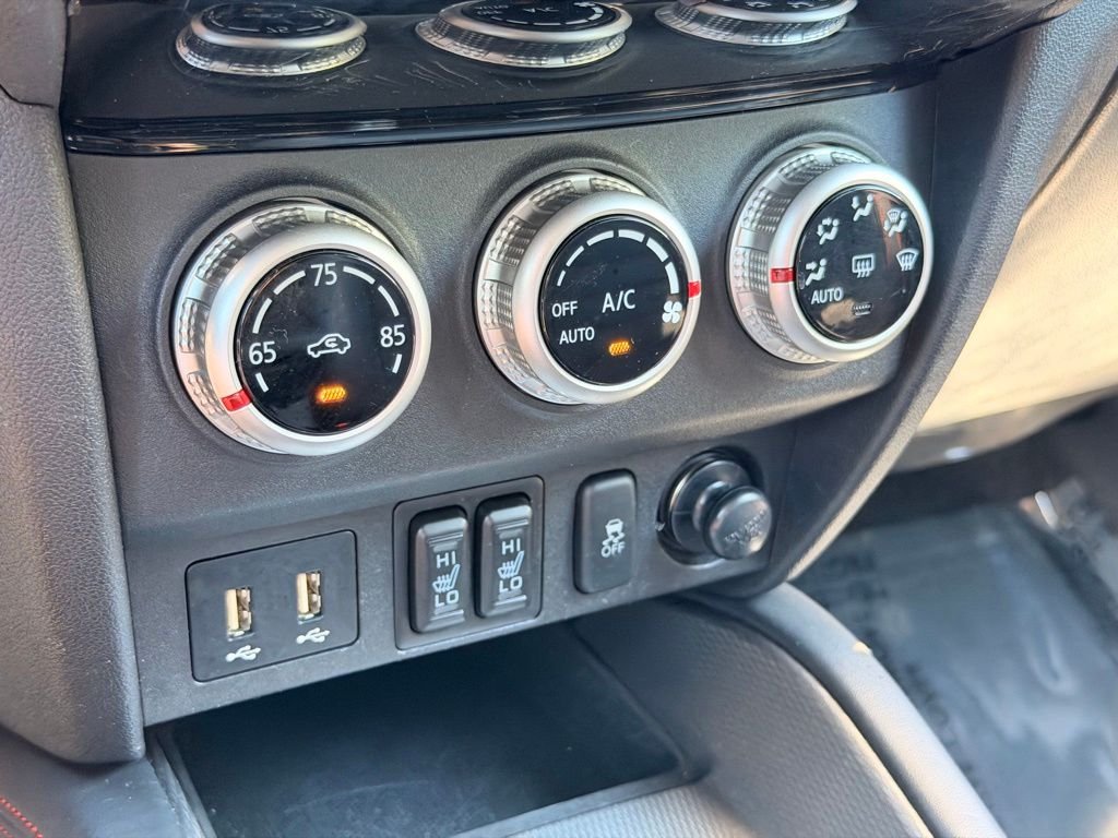 Used 2024 Gray Mitsubishi  image 33