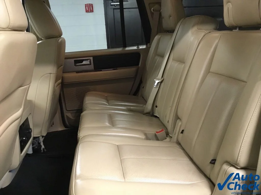 Used 2017 White Ford Limited image 32
