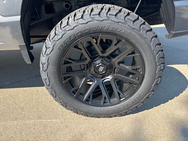 New 2026 Carbonized Gray Metallic Ford T-Sport XLT image 10
