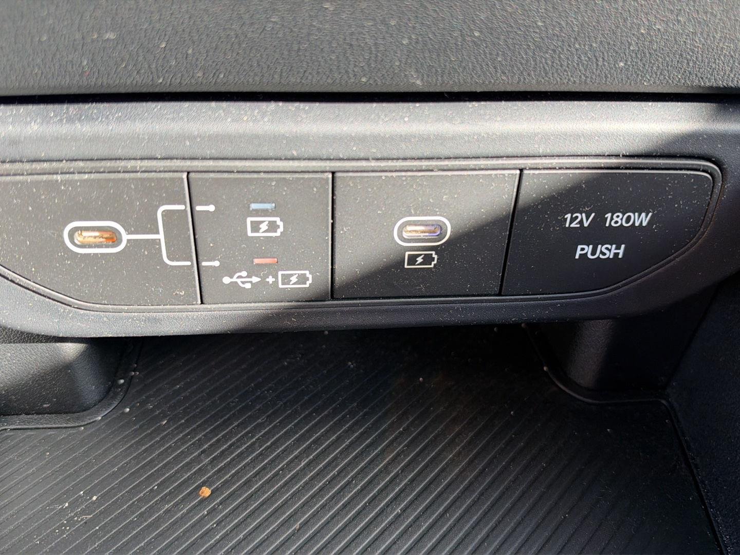 Used 2025 Aurora Black Pearl Kia LXS image 15