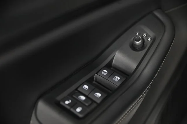 Used 2025 Silver Jeep Laredo X image 14