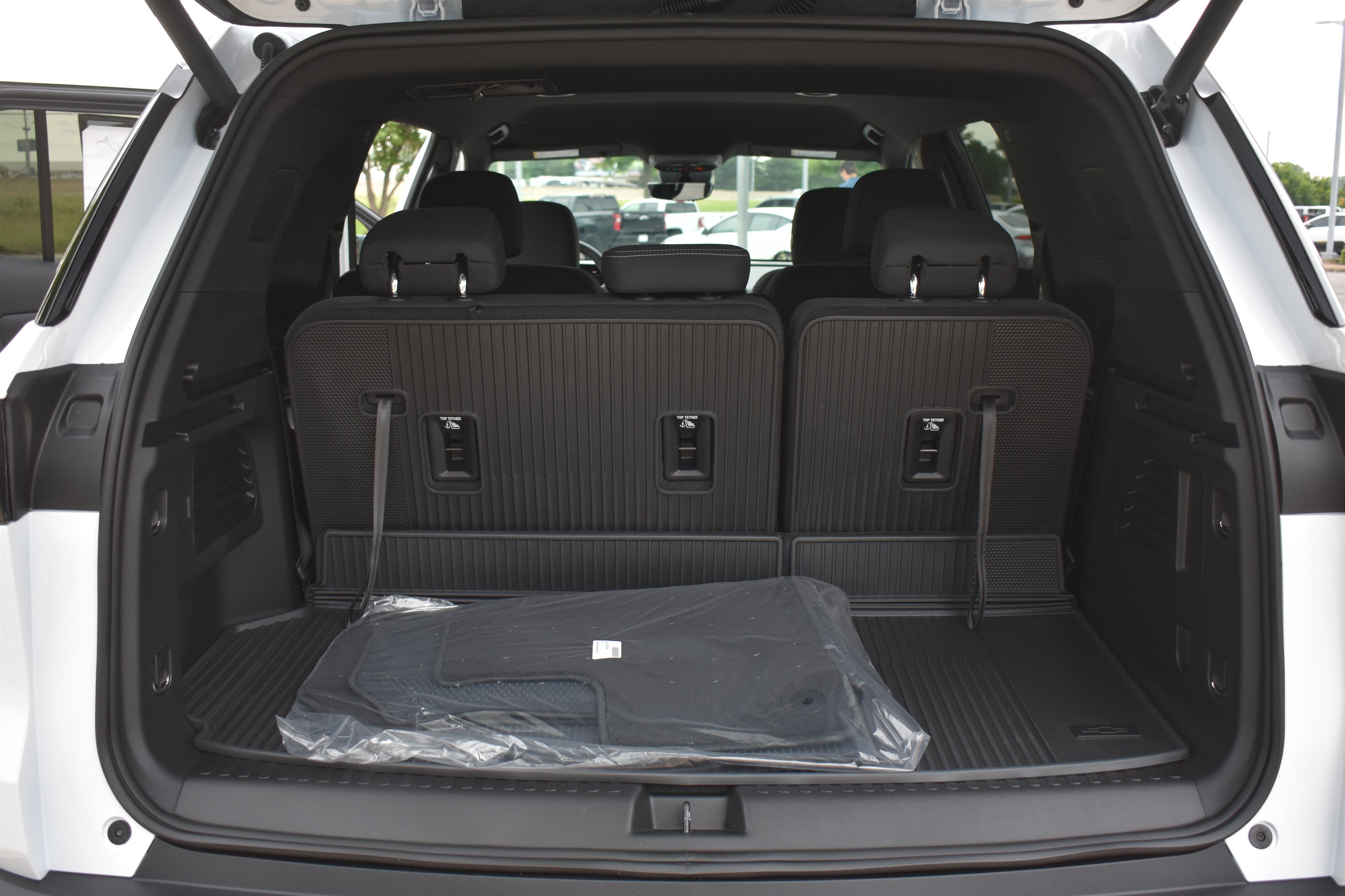 2026 Chevrolet Traverse LT - Photo 18
