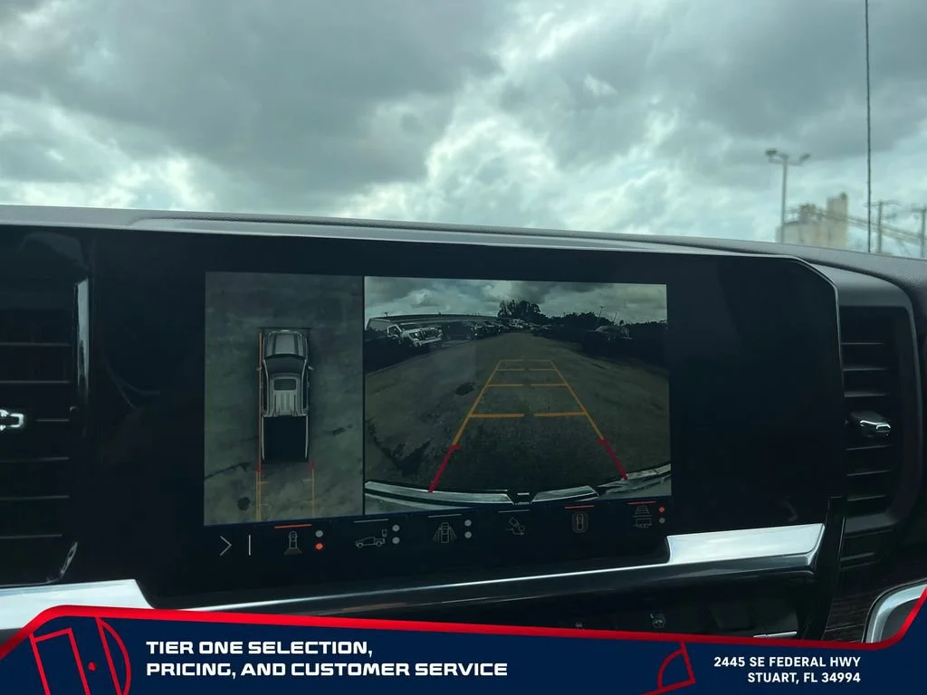 New 2026 Summit White GMC Elevation image 31