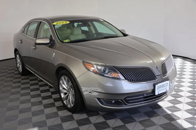 2015 Lincoln MKS 