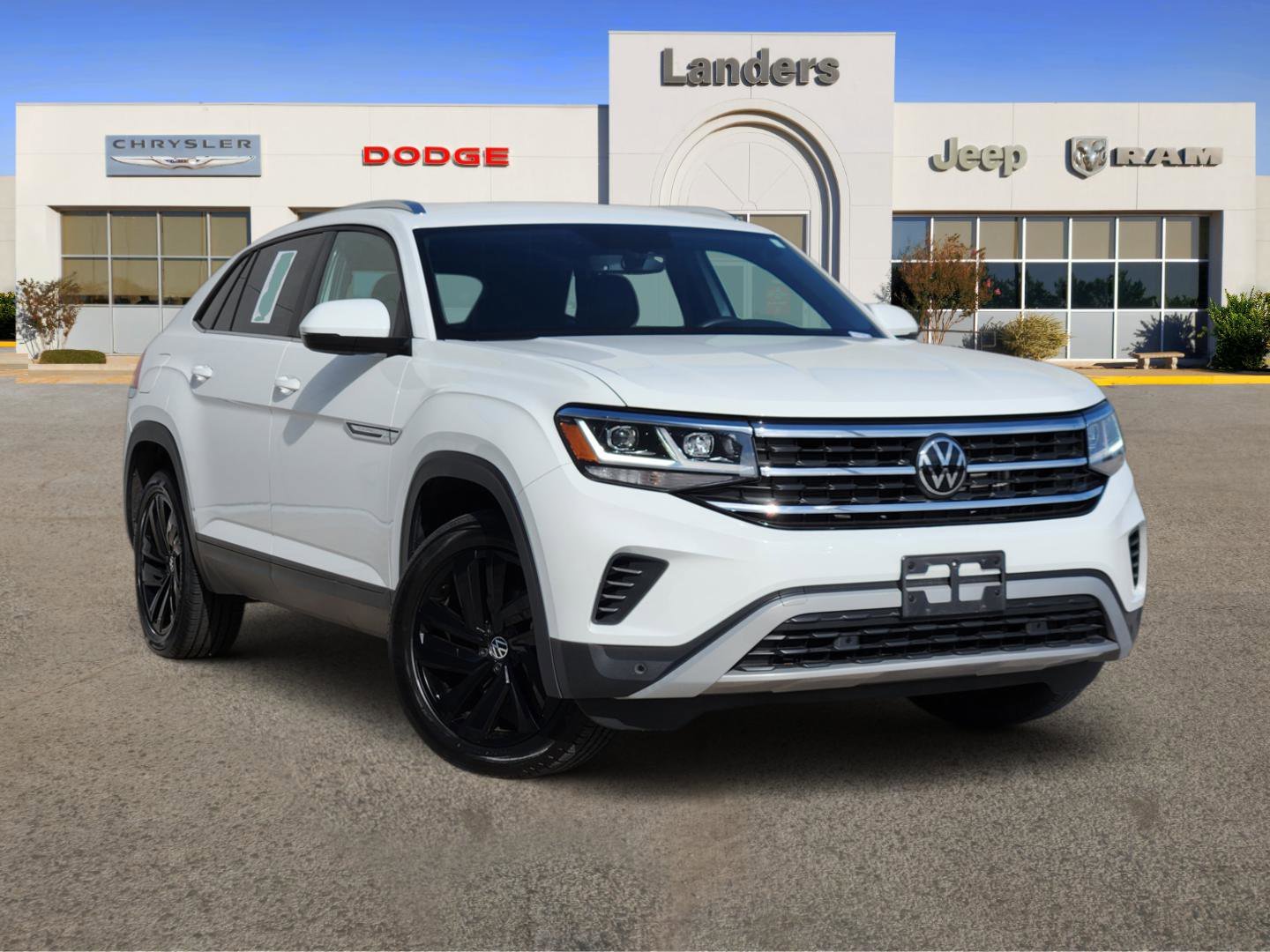 2023 Volkswagen Atlas Cross Sport 3.6L V6 SE w/Tech 4MOTION's photo