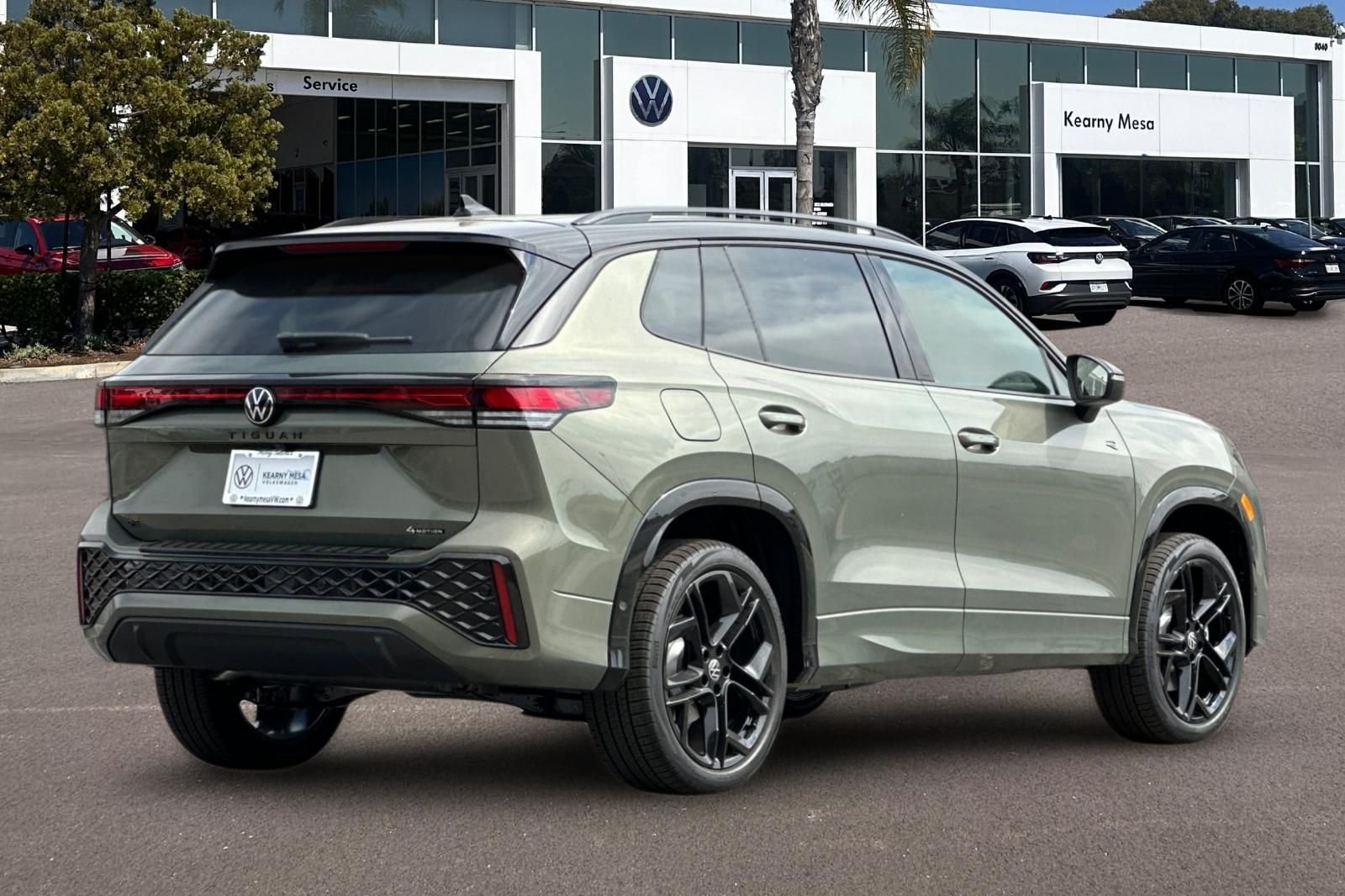 New 2026 Avocado Green w/Deep Black Roof Volkswagen 2.0T SE R-Line Black image 4