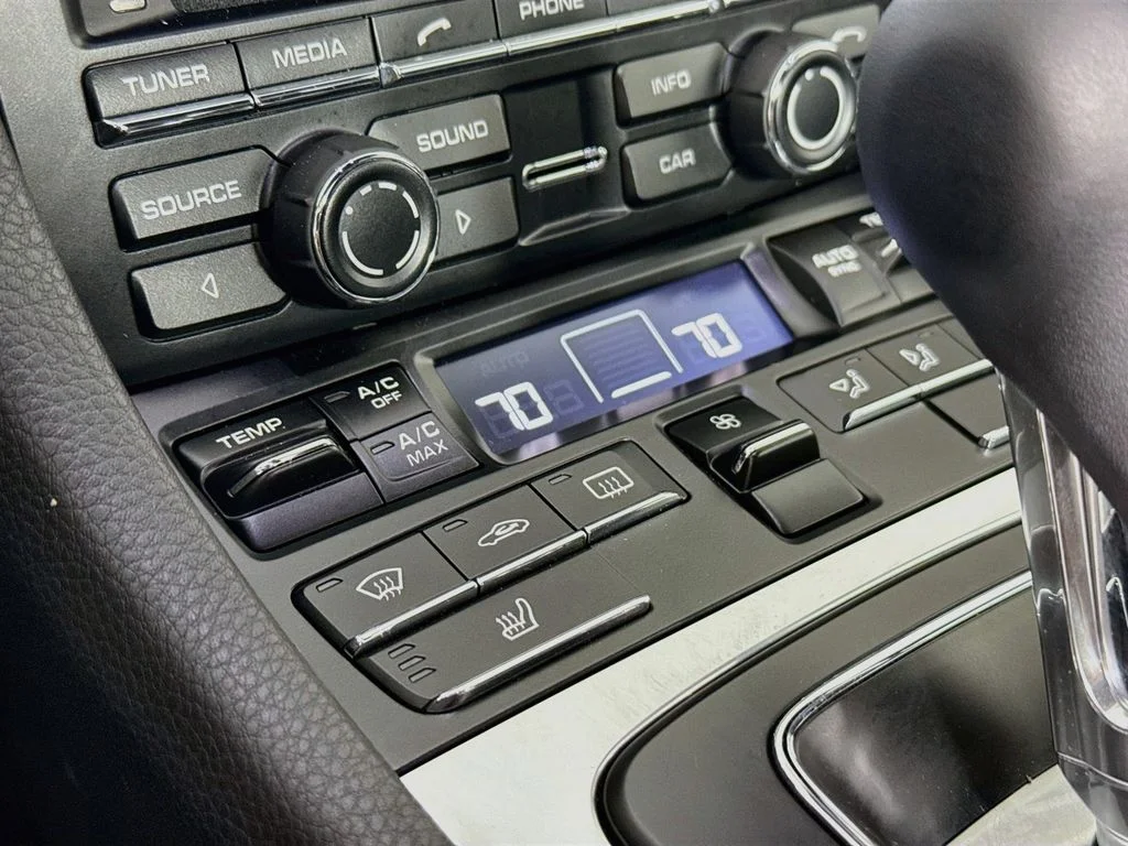 Used 2015 Agate Gray Metallic Porsche S image 17