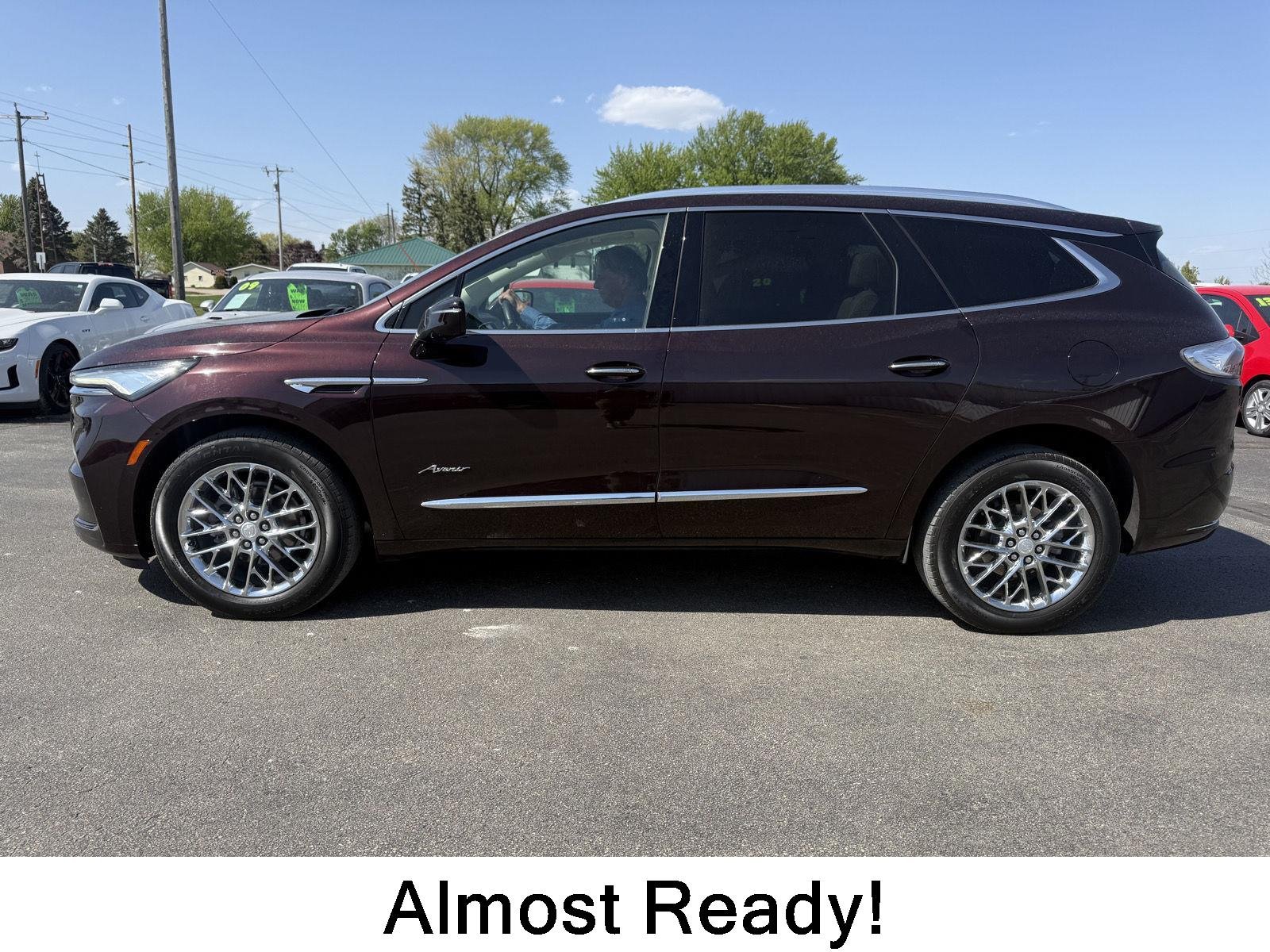 2023 Buick Enclave Avenir AWD's photo