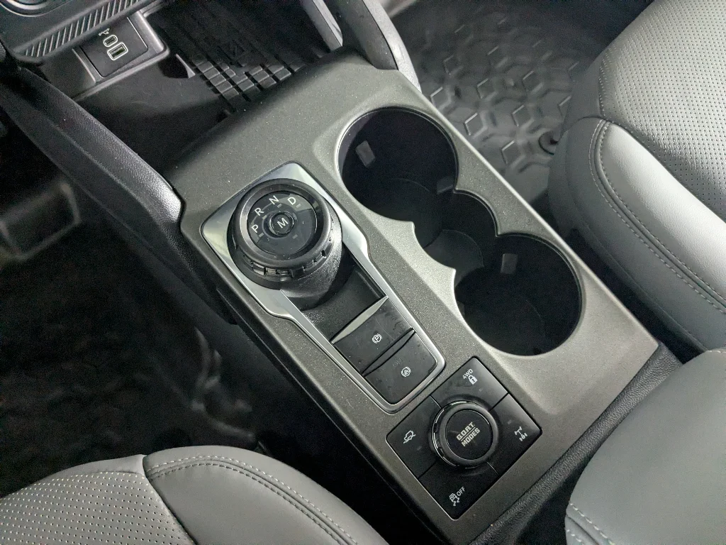 Used 2025 Gray Ford Badlands image 25