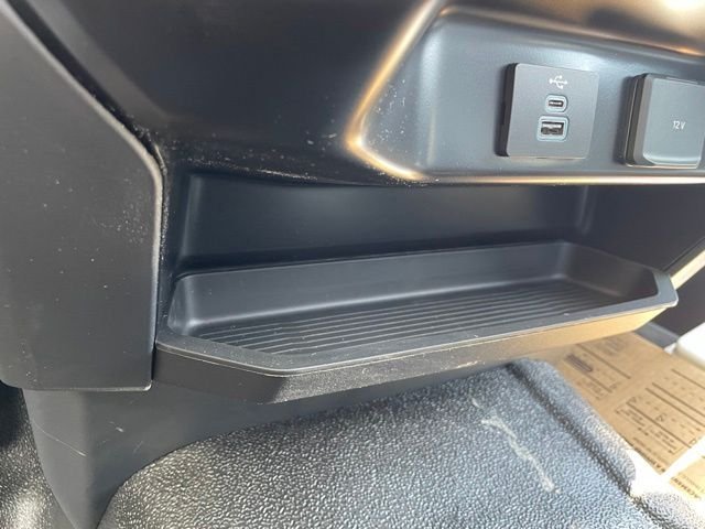 New 2026 Oxford White Ford F-250® XL image 33