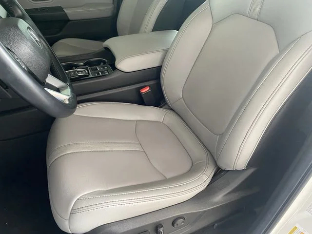 2025 Honda Pilot EX-L - Photo 19