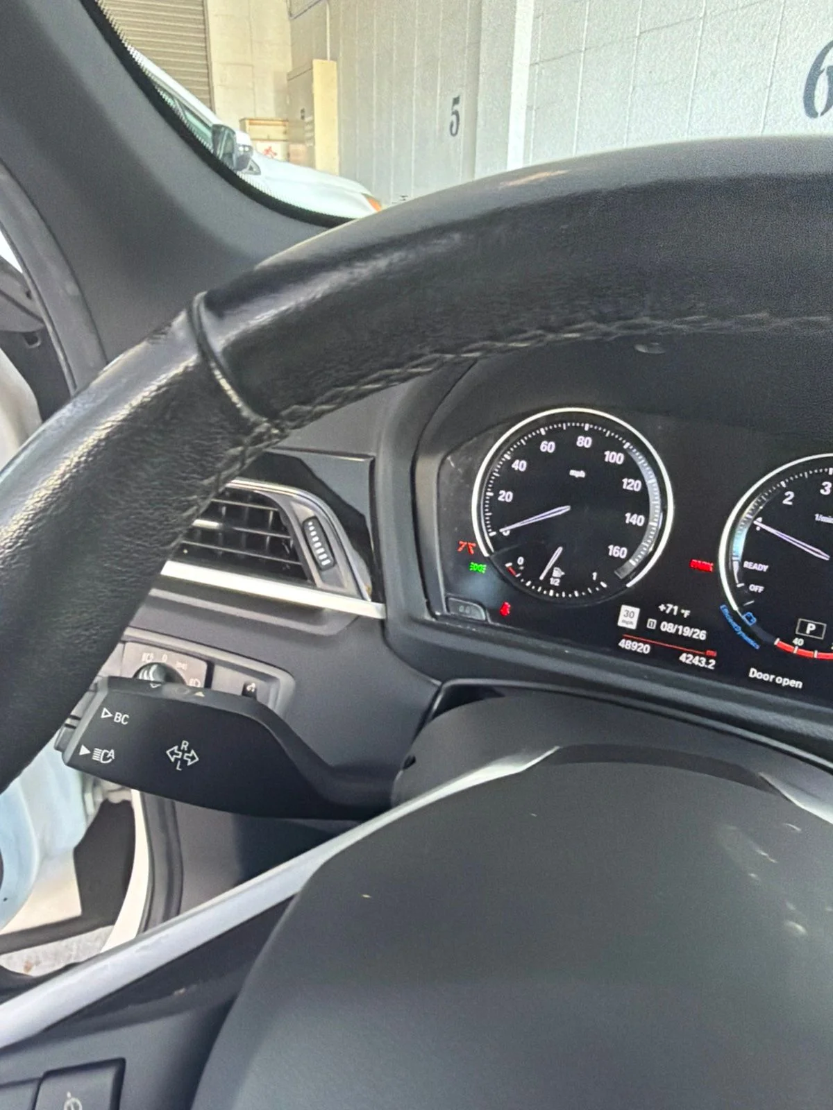 Used 2019 White BMW xDrive28i image 2