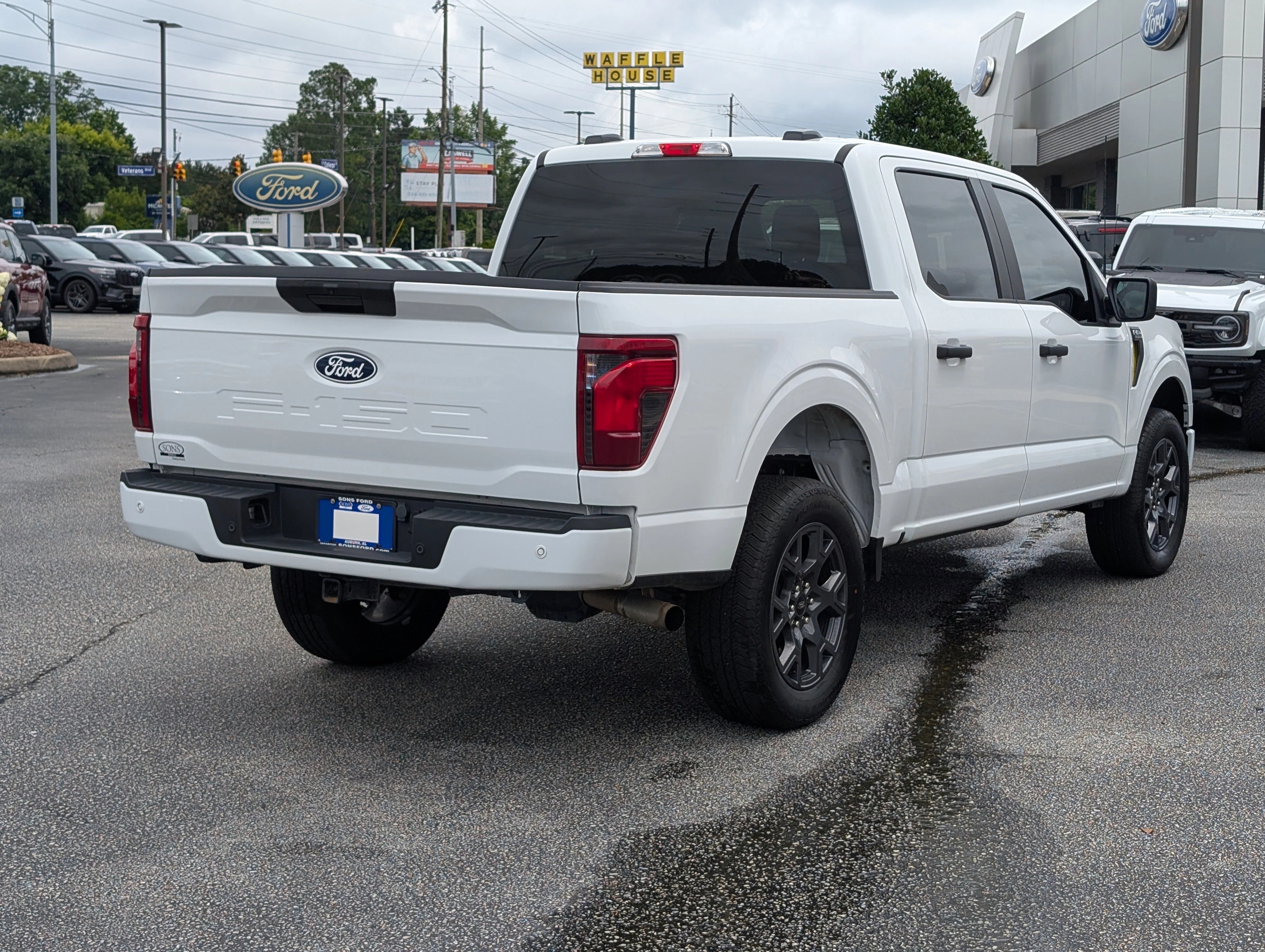 Used 2024 Oxford White Ford STX image 9
