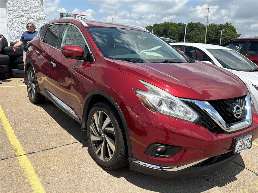 Used 2016 Cayenne Red Metallic Nissan Platinum image 1