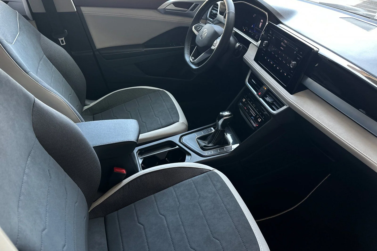 New 2026 Gray Volkswagen 1.5T SE image 14