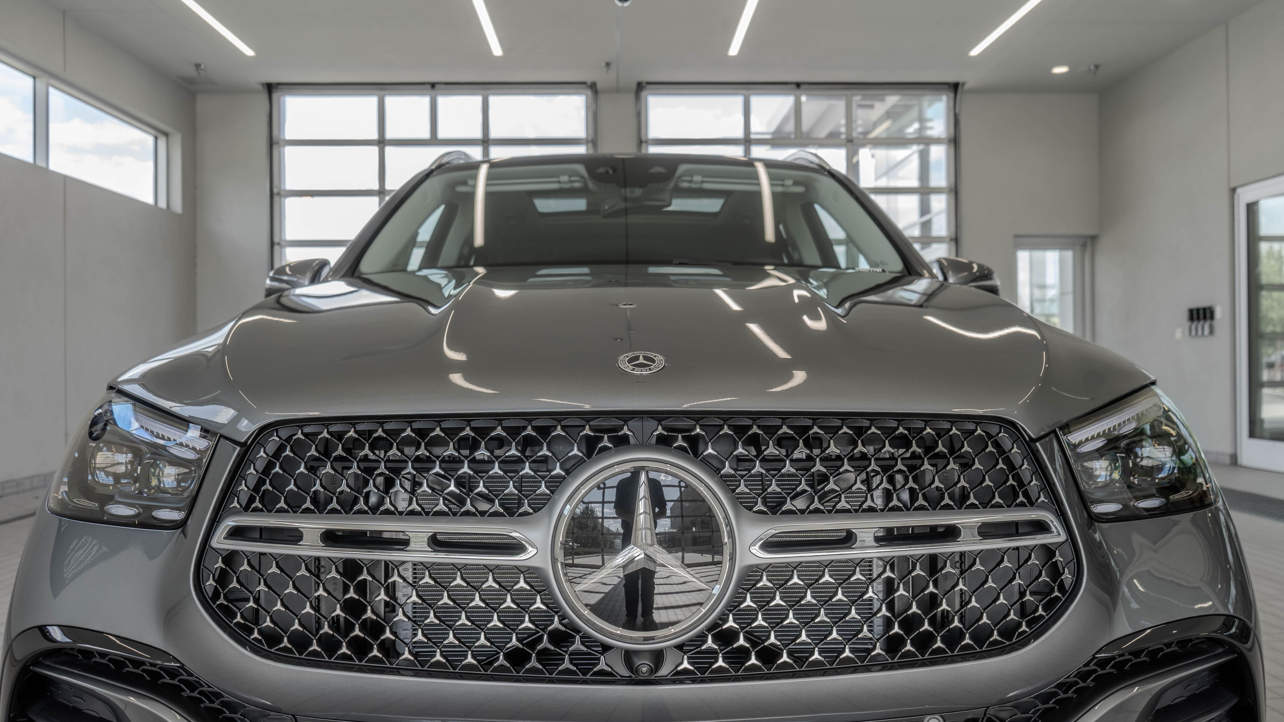 New 2026 Selenite Grey Metallic Mercedes-Benz GLE 450 image 23