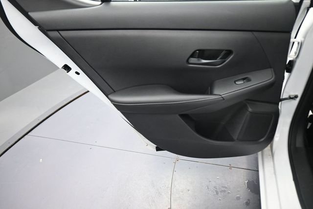 Used 2025 White Nissan SV image 18