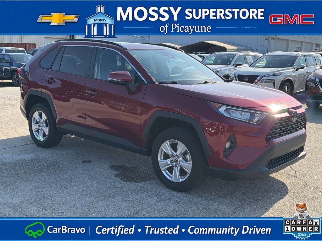 2021 Toyota RAV4 XLE - Photo 10