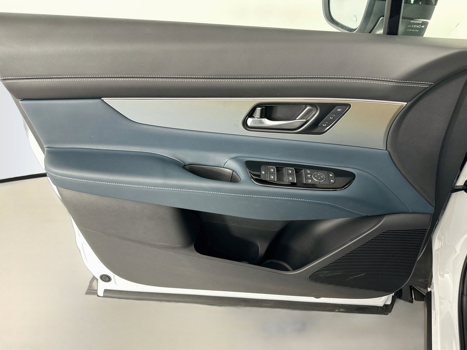 2025 Nissan Murano Platinum - Photo 29