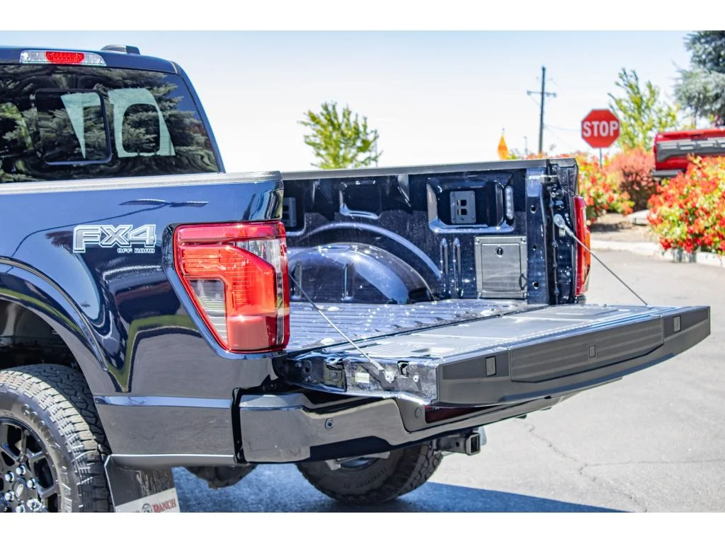 Used 2026 Antimatter Blue Metallic Ford XLT image 10