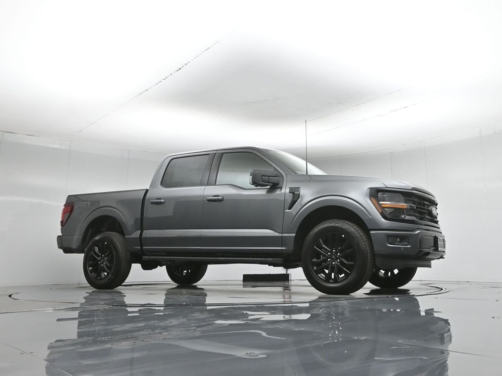 New 2026 Gray Ford XLT image 3