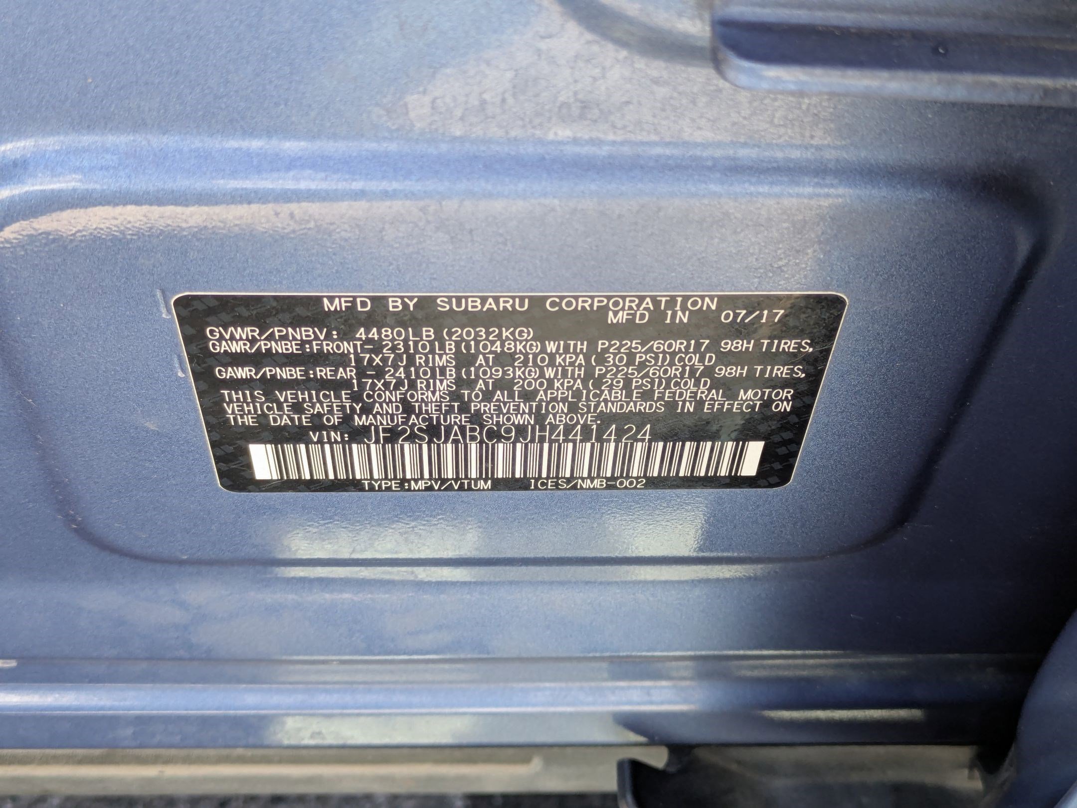 Used 2018 Quartz Blue Pearl Subaru 2.5i image 31