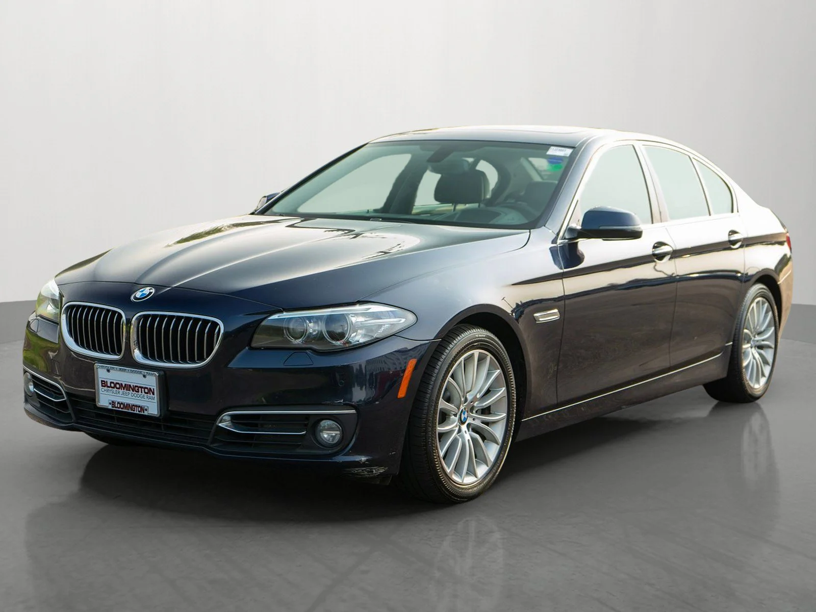 Used 2014 Imperial Blue Metallic BMW 528i xDrive image 3