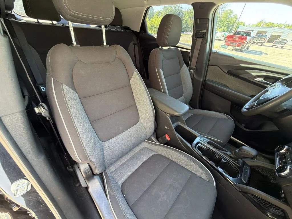 Used 2021 Black Chevrolet LT image 26