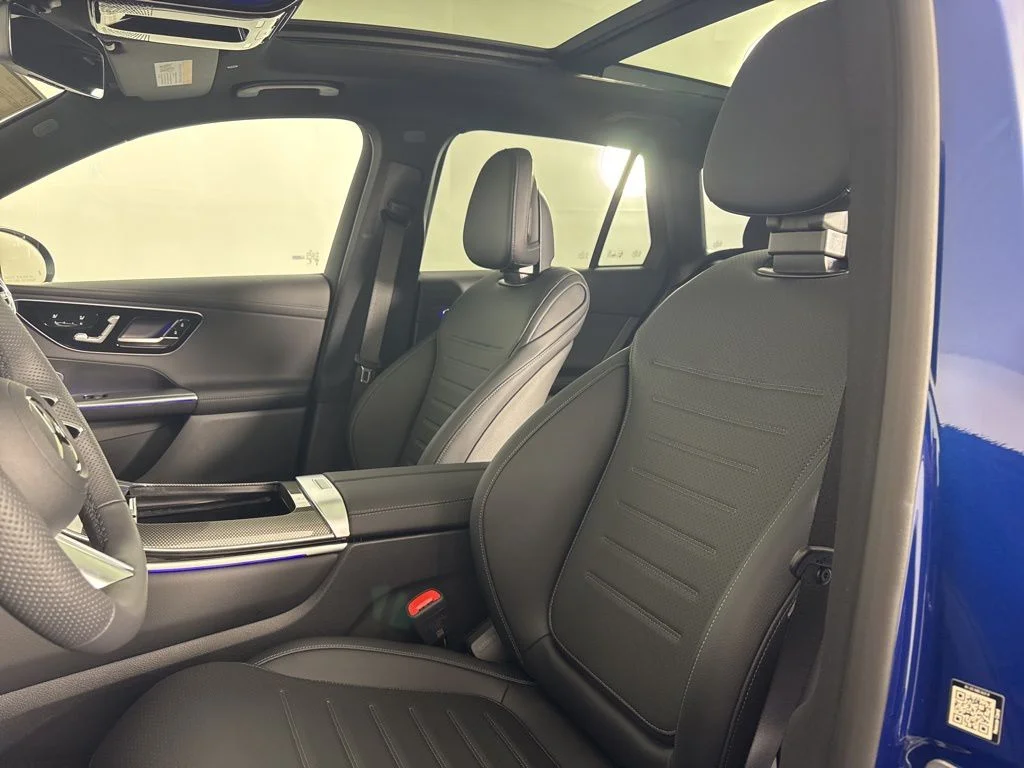 New 2026 Blue Mercedes-Benz GLC 300 image 25