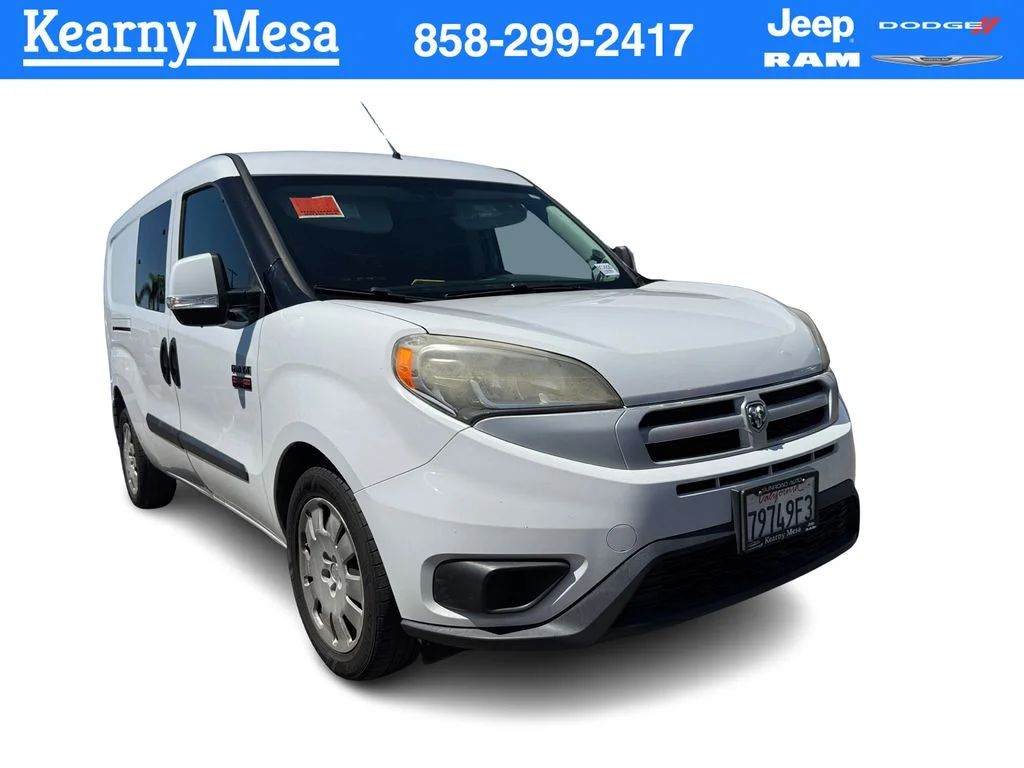 Used 2016 White Ram SLT image 1