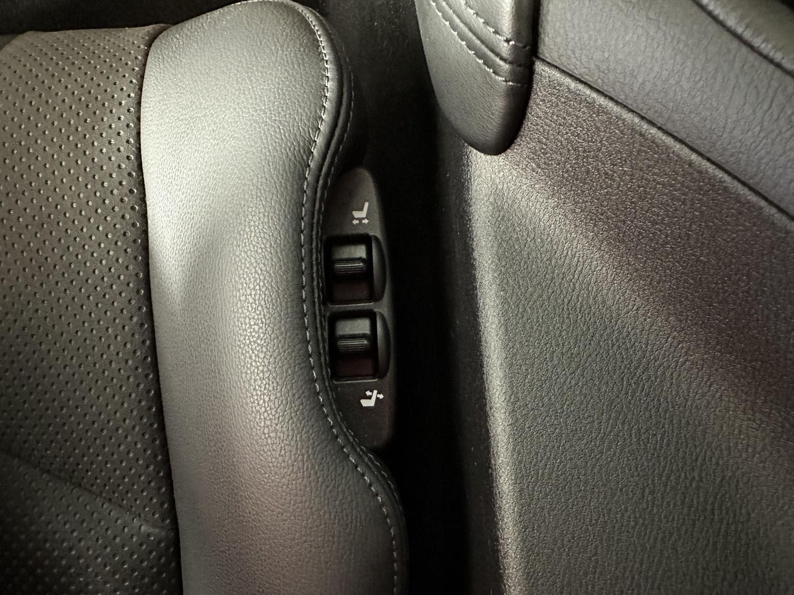 Used 2024 Boulder Gray/Super Black Nissan Performance image 23